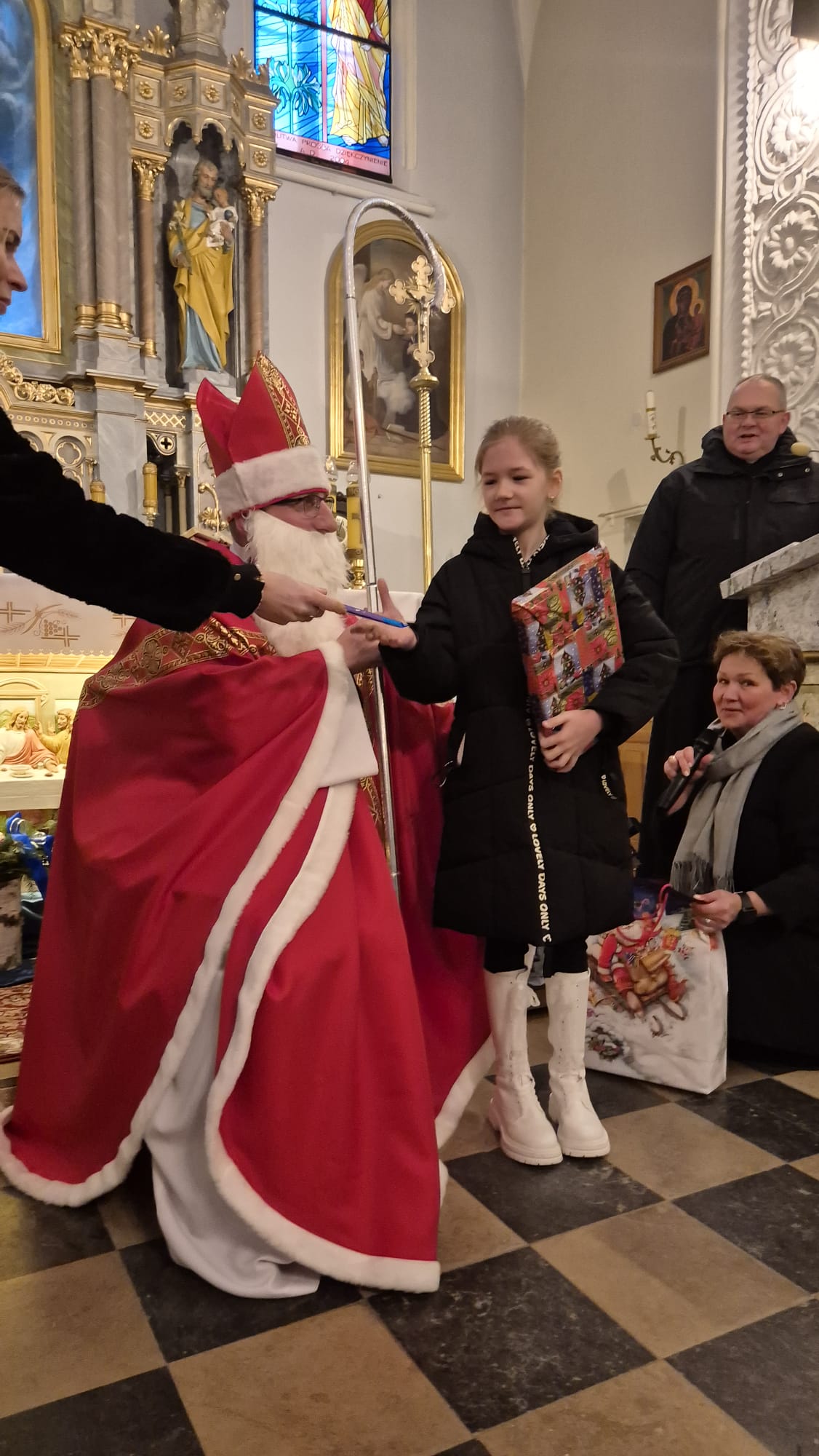 PHOTO-2025-12-07-13-17-38 10